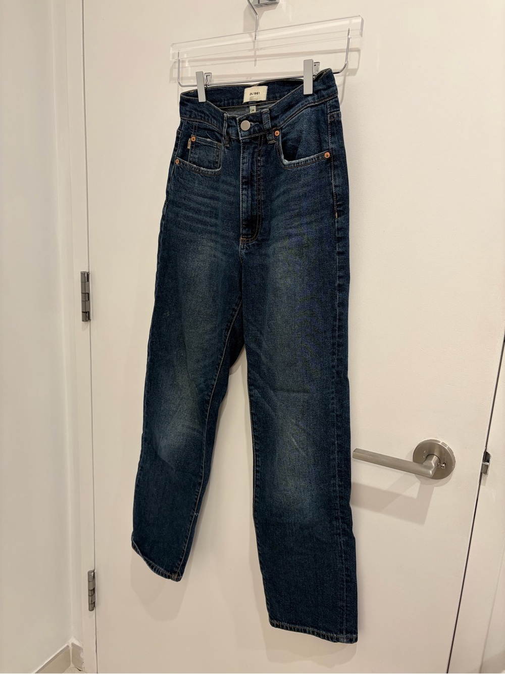 DL1969 high rise straight jeans Size 24